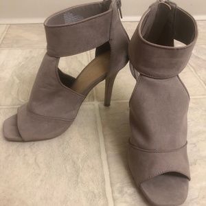 Lauren Conrad Nude Pumps/Booties